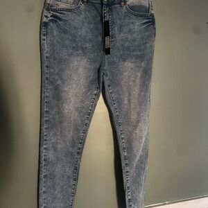 Fashion Nova Blue Skinny Jeans Vintage-Inspired Distressed